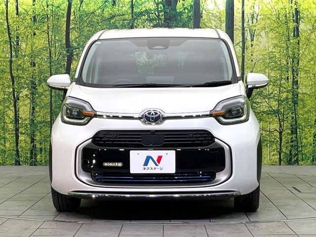 TOYOTA SIENTA HYBRID 2024 Image 31