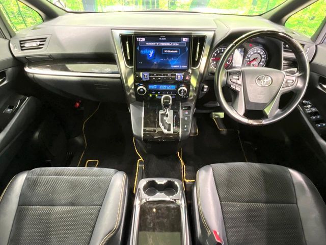 TOYOTA VELLFIRE 2017 Image 31