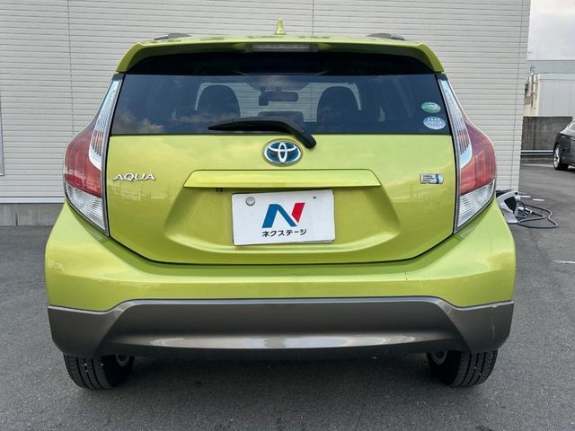 TOYOTA AQUA 2015 Image 31