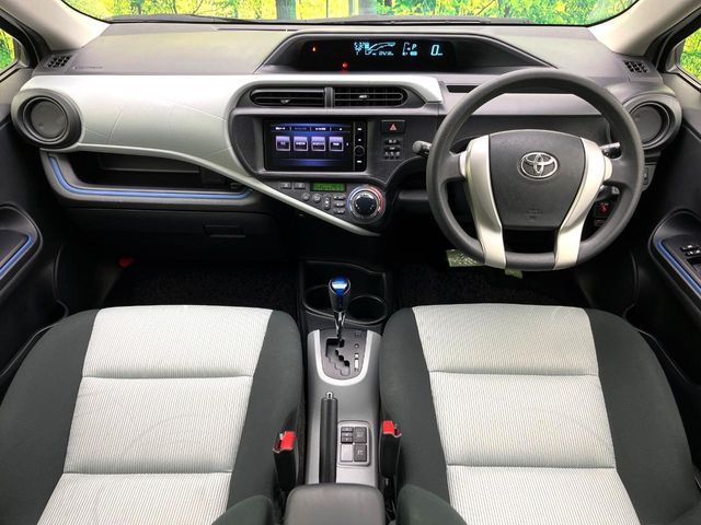 TOYOTA AQUA 2014 Image 31