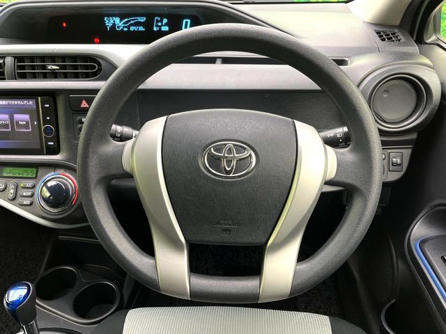TOYOTA AQUA 2014 Image 31