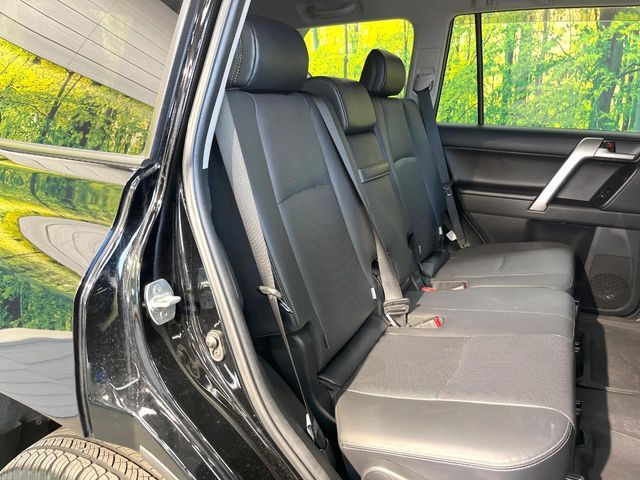 TOYOTA LANDCRUISER PRADO 2023 Image 31