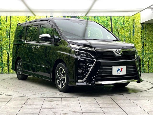 TOYOTA VOXY 2018 Image 31