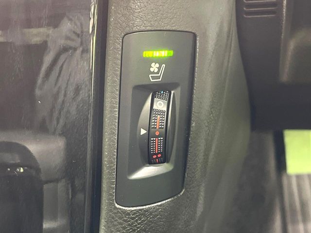 TOYOTA CROWN SEDAN 2012 Image 31