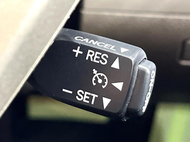 TOYOTA CROWN SEDAN 2012 Image 31