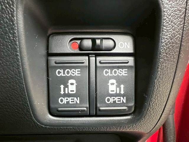 HONDA N BOX CUSTOM 2014 Image 31