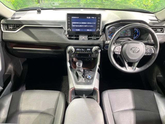TOYOTA RAV4 HYBRID 4WD 2022 Image 31