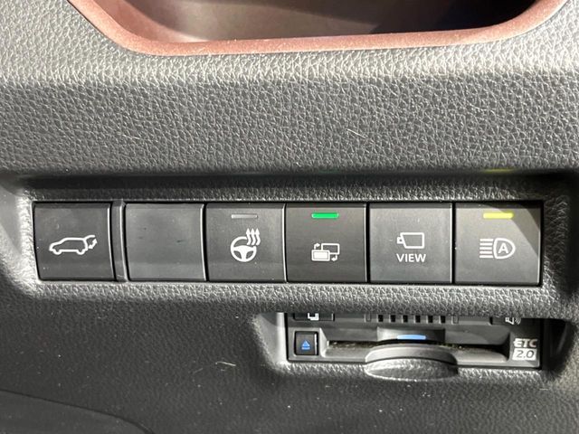 TOYOTA RAV4 HYBRID 4WD 2022 Image 31
