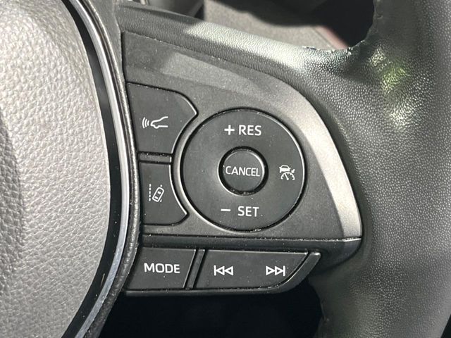 TOYOTA RAV4 HYBRID 4WD 2022 Image 31