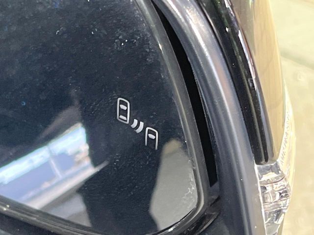 TOYOTA RAV4 HYBRID 4WD 2022 Image 31