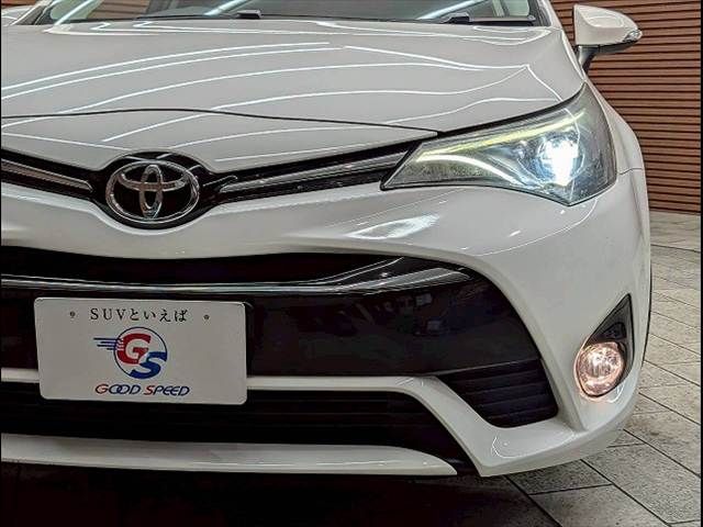 TOYOTA AVENSISWAGON 2018 Image 31