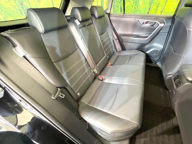 TOYOTA RAV4 HYBRID 4WD 2019 Image 31