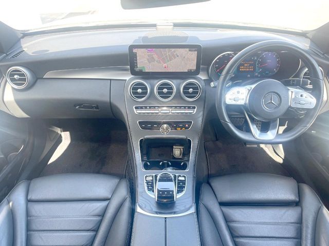 MERCEDES BENZ C CLAS 2018 Image 31