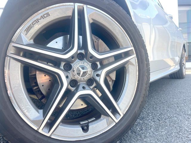 MERCEDES BENZ C CLAS 2018 Image 31