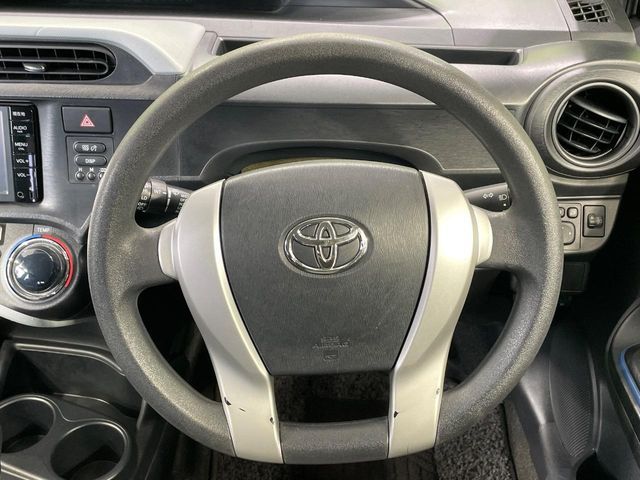 TOYOTA AQUA 2014 Image 31