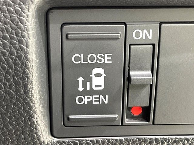 HONDA N BOX CUSTOM 2020 Image 31