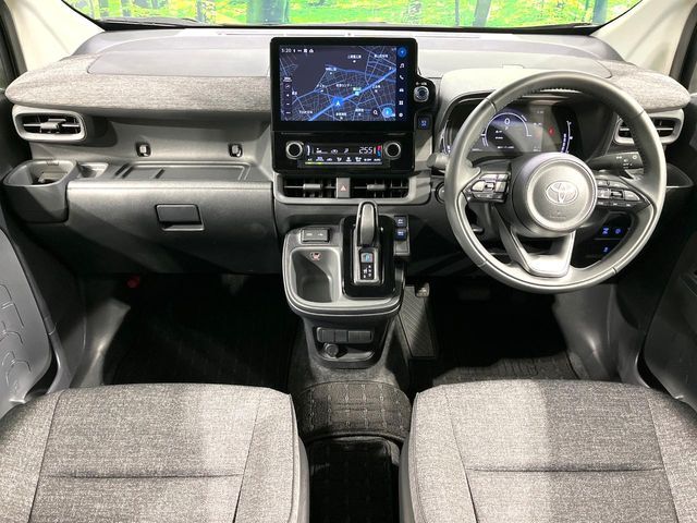 TOYOTA SIENTA HYBRID 2025 Image 31