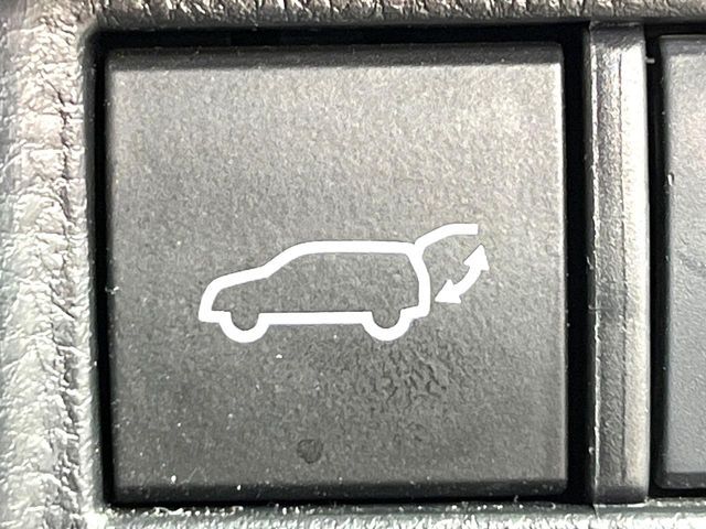 TOYOTA HARRIER 2WD 2021 Image 31