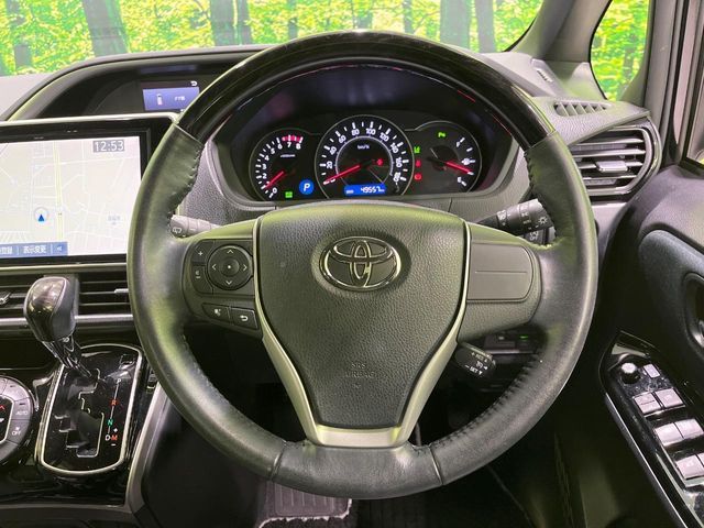 TOYOTA VOXY 2019 Image 31