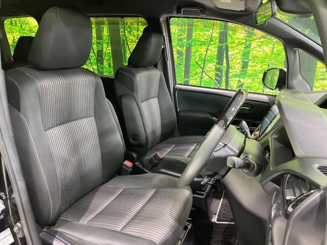 TOYOTA VOXY 2019 Image 31