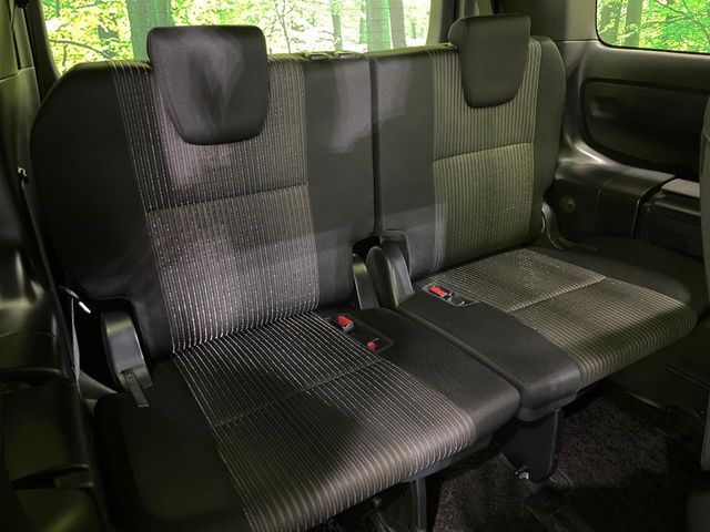 TOYOTA VOXY 2019 Image 31