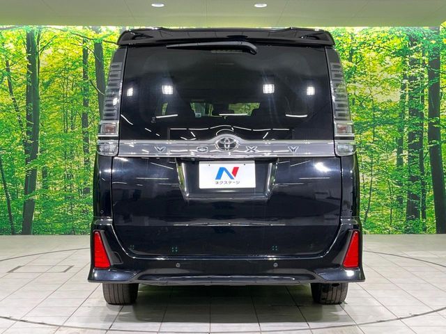 TOYOTA VOXY 2019 Image 31