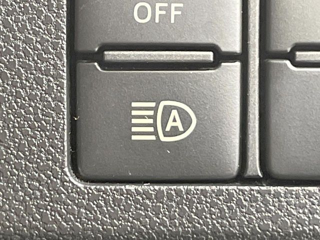 DAIHATSU MIRA E:S 2017 Image 31