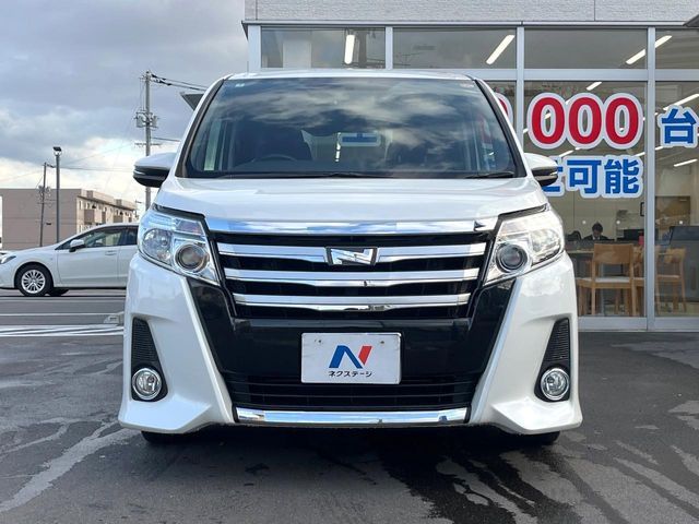 TOYOTA NOAH 2014 Image 31