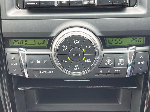 TOYOTA MARK X 2012 Image 31