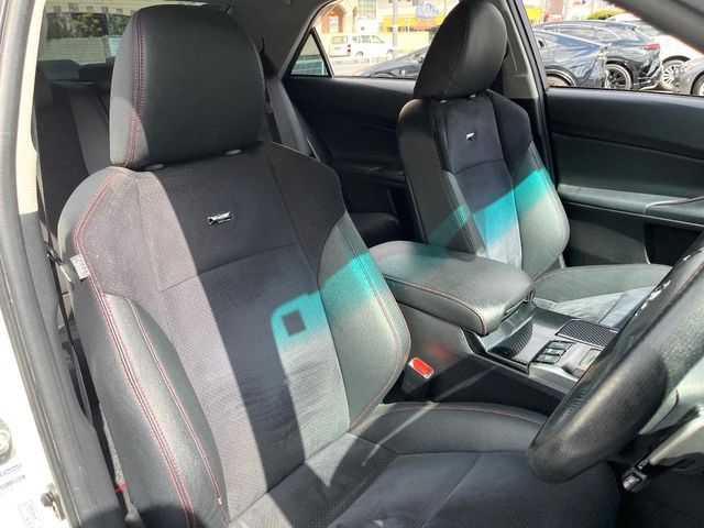 TOYOTA MARK X 2012 Image 31