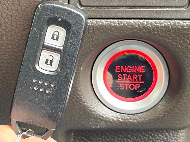 HONDA N BOX 2022 Image 31