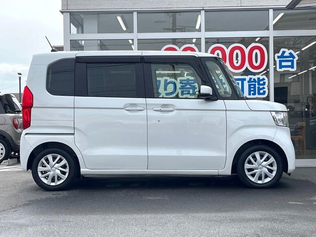 HONDA N BOX 2022 Image 31