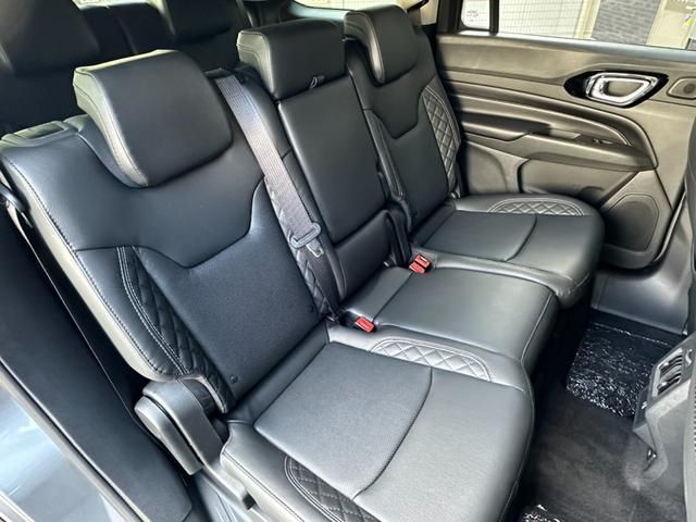 JEEP COMMANDER 2023 Image 31