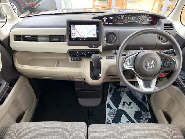 HONDA N BOX 2019 Image 31