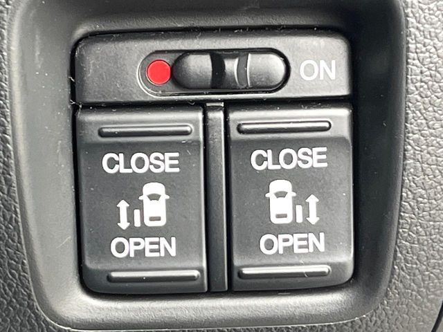 HONDA N BOX CUSTOM 2017 Image 31