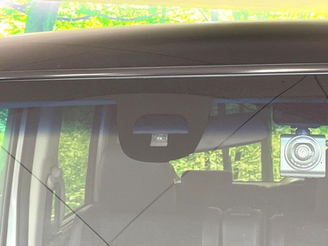 HONDA N BOX CUSTOM 2017 Image 31