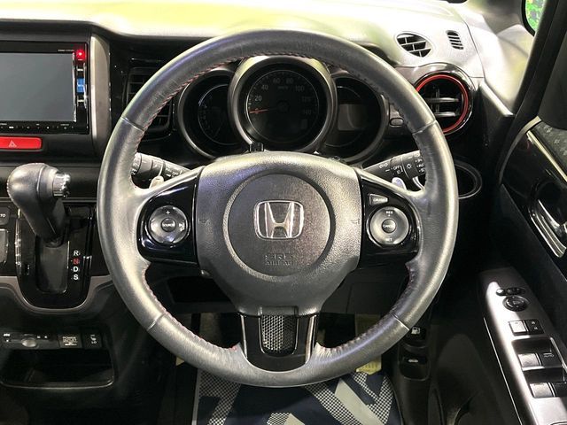 HONDA N BOX CUSTOM 2017 Image 31