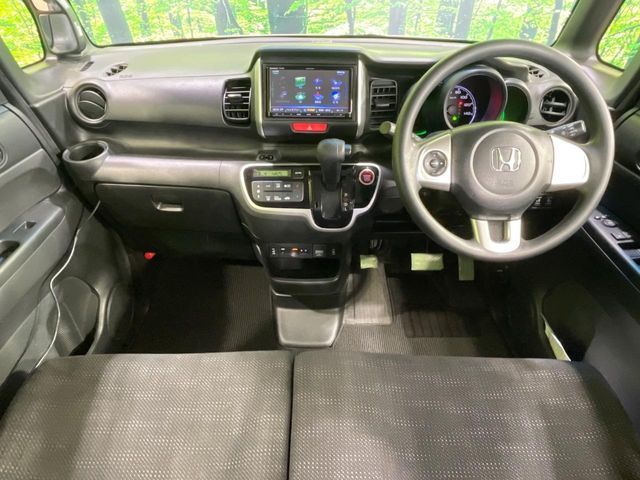 HONDA N BOX 2017 Image 31