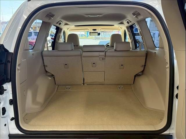 TOYOTA LANDCRUISER PRADO 2018 Image 31