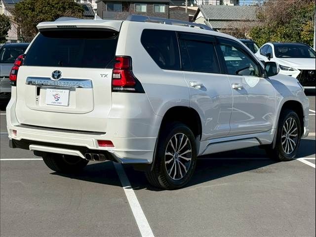 TOYOTA LANDCRUISER PRADO 2018 Image 31