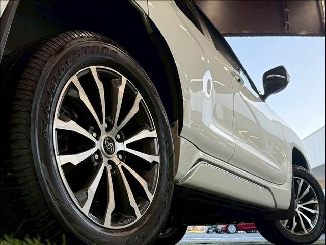 TOYOTA LANDCRUISER PRADO 2018 Image 31