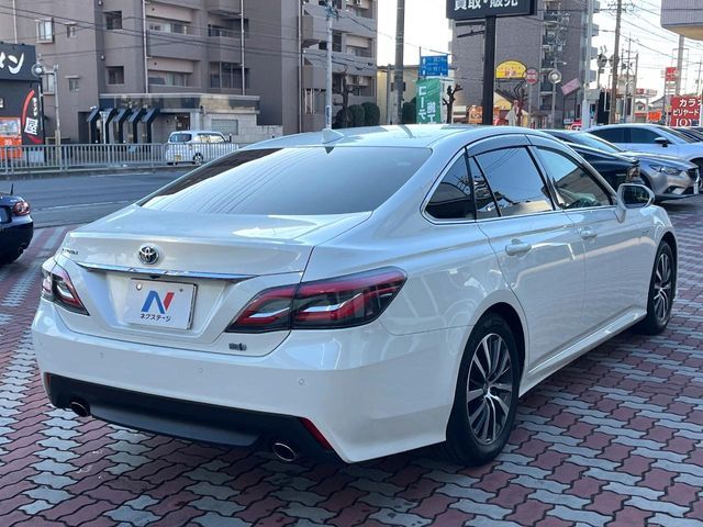 TOYOTA CROWN SEDAN HYBRID 2018 Image 31
