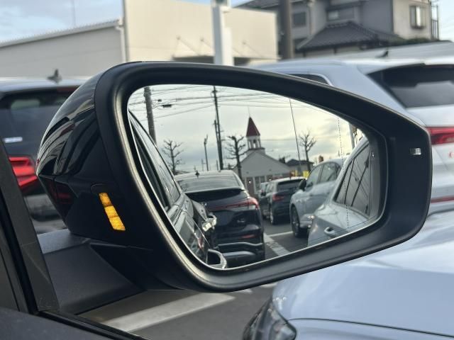 AUDI SQ5 2025 Image 31