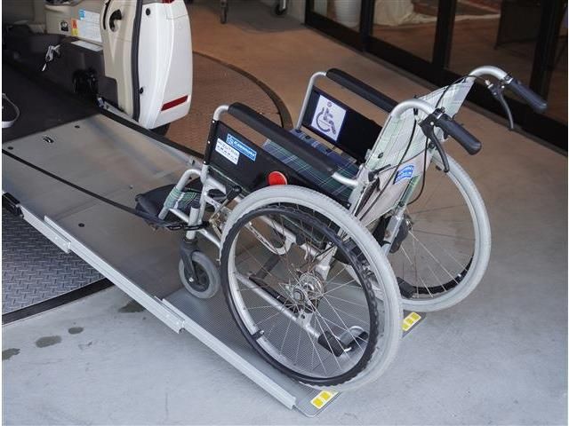 HONDA N BOX 2020 Image 31