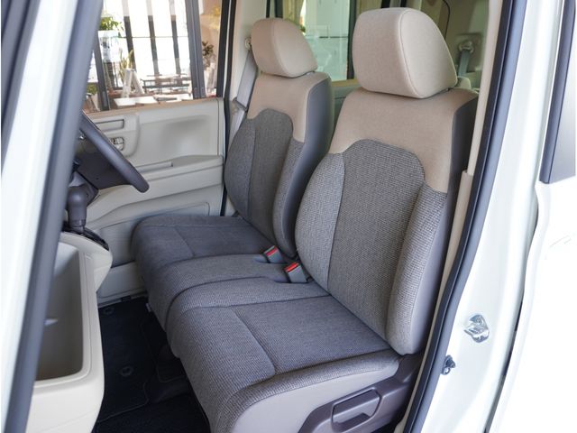 HONDA N BOX 2020 Image 31