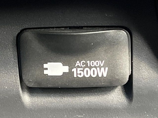 TOYOTA C-HR 2018 Image 31