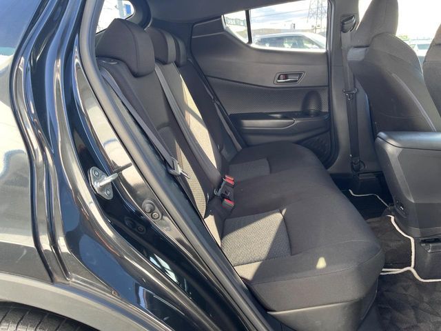 TOYOTA C-HR 2018 Image 31