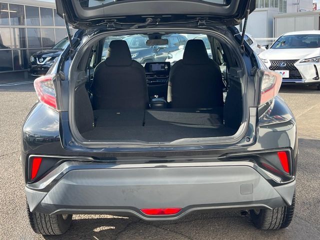 TOYOTA C-HR 2018 Image 31