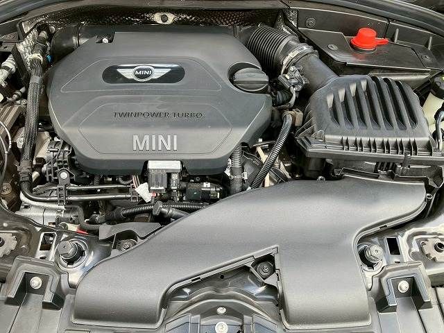 BMW MINI COOPER D CL 2016 Image 31