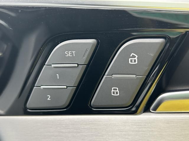 AUDI A4 AVANT 2021 Image 31